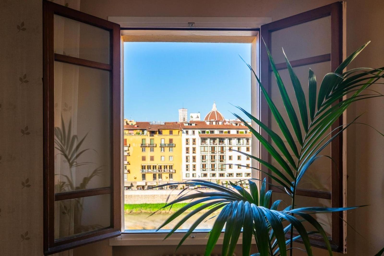 Ponte Vecchio View Luxury Apartment Florence Exterior photo